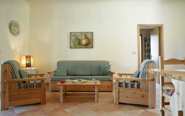 Spacious Holiday Home in Patti With Pool