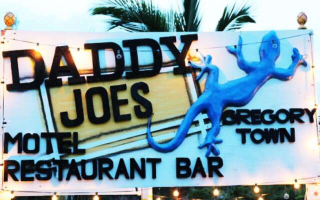 Daddy Joes