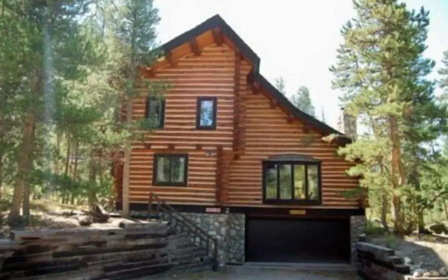 Lenawee Log Home In Dillon