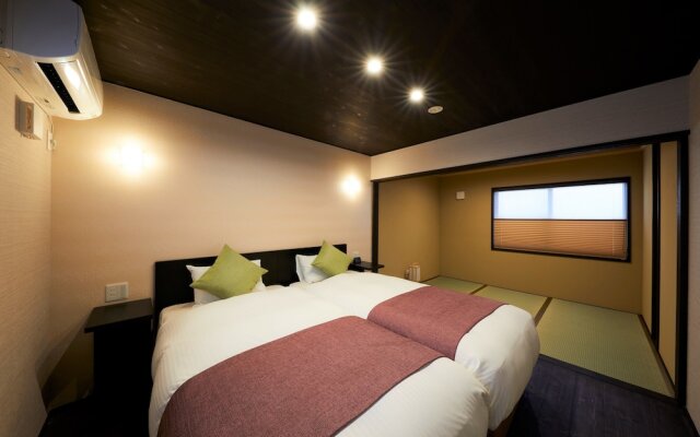 Rinn Hanayacho Haru Urara