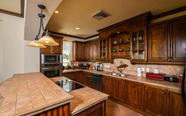 Montebello 2C - 3 bdr 3 Bath Ocean View