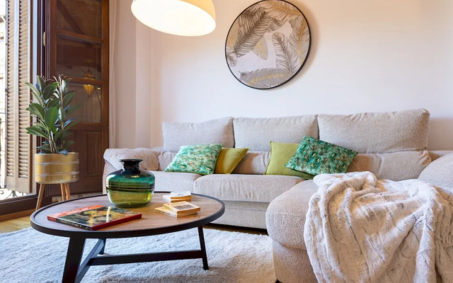 Bright & Confortable 2 Bd Apart With Views to Bib Rambla Square. Bib Rambla II - Hotel in Granada - Photo 4