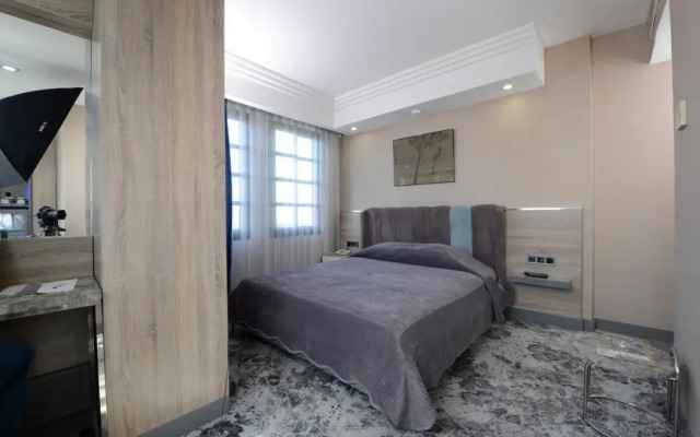 Marla Hotel