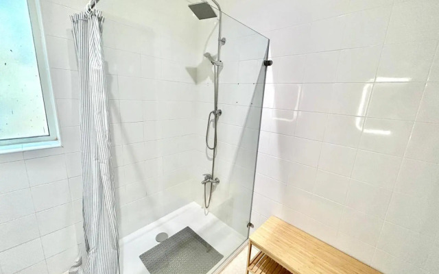 St Julians - Balluta Bay large 3 bedroom apartment