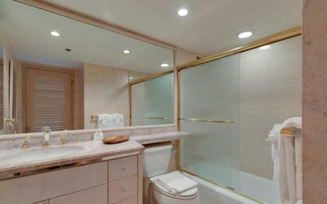 Ilikai 1243 2 Bedrooms 2 Bathrooms Condo