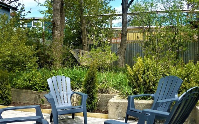 Lemarchant Road Suites