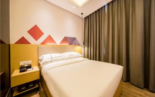 Borrman Hotel Guangzhou South Railway Station Qifu Xincun