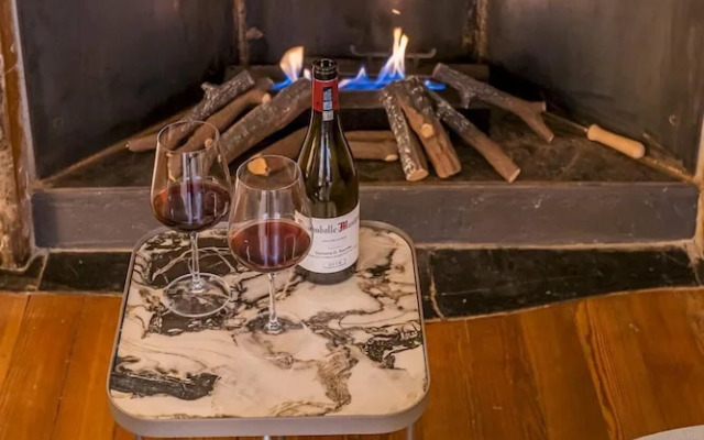 Rovelli 41 in Como With 2 Bedrooms and 3 Bathrooms