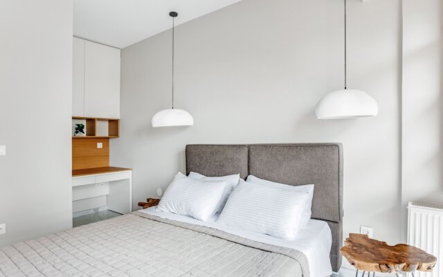 Sanders Old Port - Charming 1-bdr. Apt. w/ Balcony