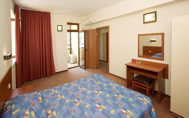 Hotel Lira