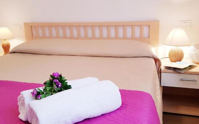 Dommos - Pareja Apartments