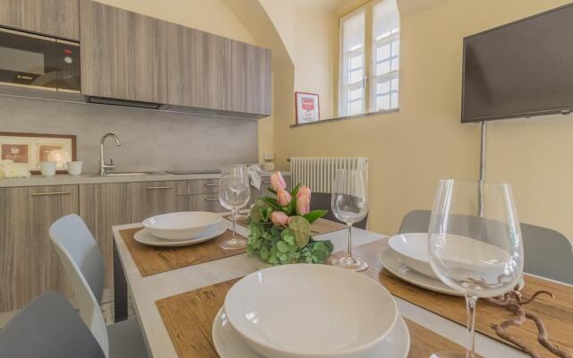 Tiny Duke Apartment in Varenna