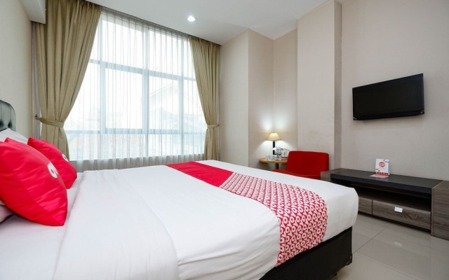 Capital O 1571 Utc Hotel Semarang – Guest Rooms – Semarang