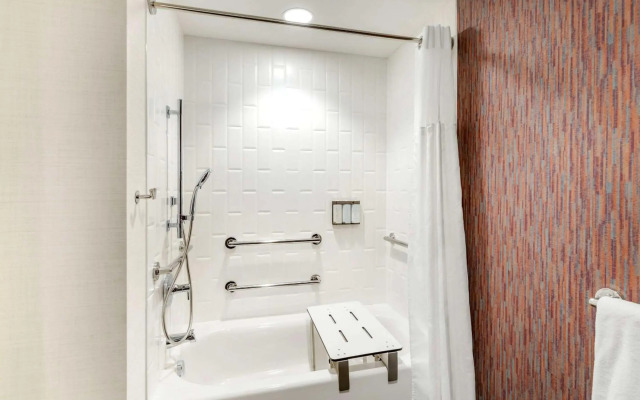 Cambria Hotel Denver Downtown RiNo