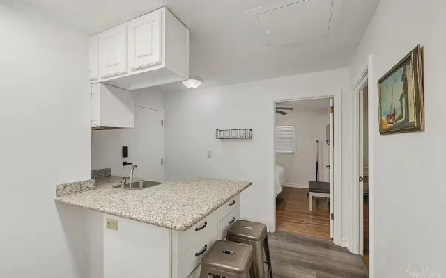 Cozy Hencye 3 Near Uwf, Hospital & Pensacola Beach