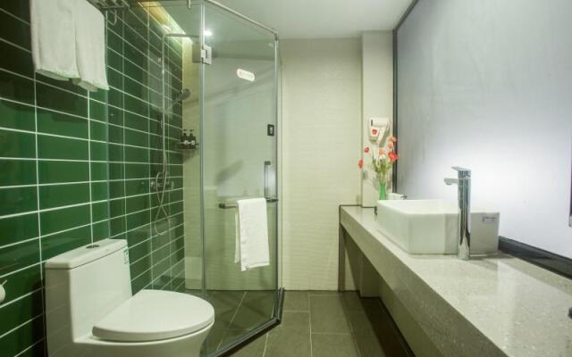 Greentree Inn Hainan Haikou City Haixiu Middle Roa