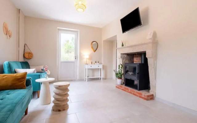 Charming Holiday Home With Private Pool