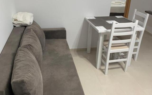 Leko’s apt 106