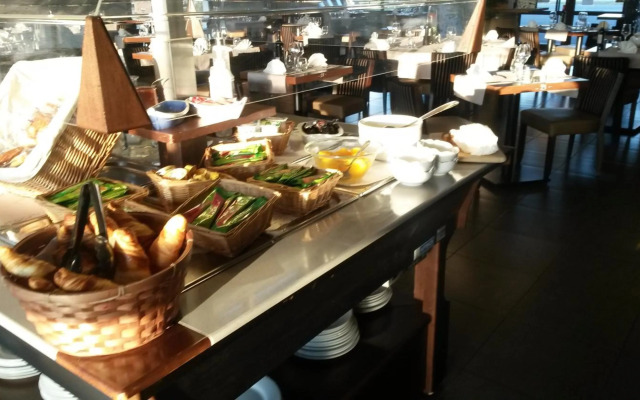 Hôtel Restaurant AKENA Bordeaux La Brède