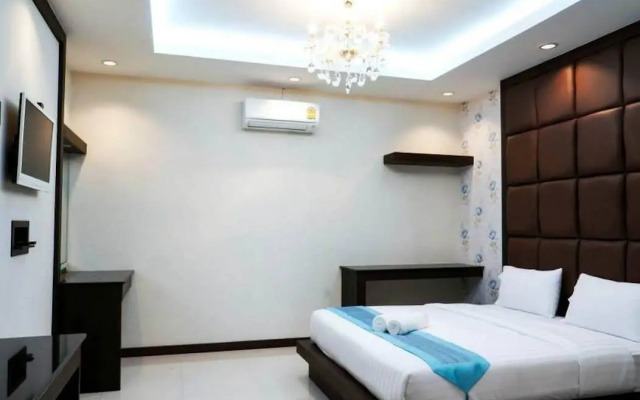 Roses Hua Hin Hotel