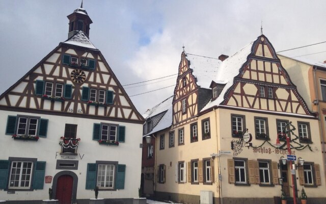 Hotel zur Schloß-Schenke