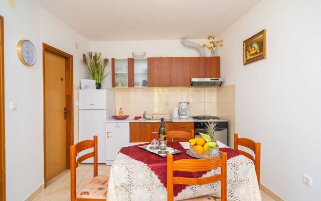 Apartments Zarac