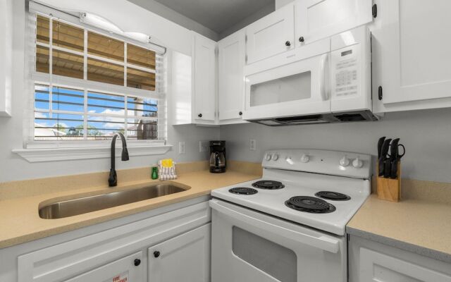 6400 Beach Dr - Seabatical A