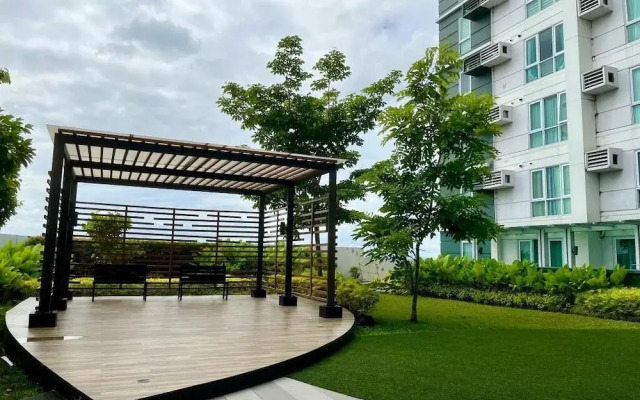 Davao Central Suites