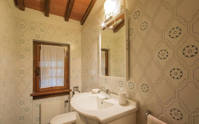 Nice Home in Uzzano Pt With 3 Bedrooms, Wifi and Outdoor Swimming Pool