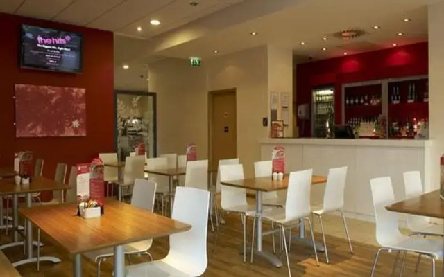 Travelodge Cardiff Atlantic Wharf Hotel