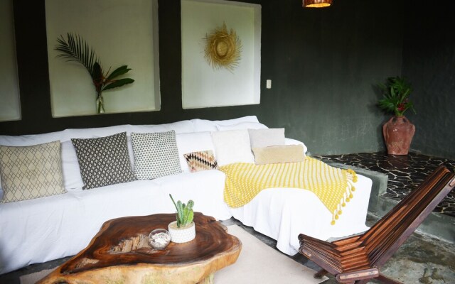 Pachamama Tropical Garden Lodge