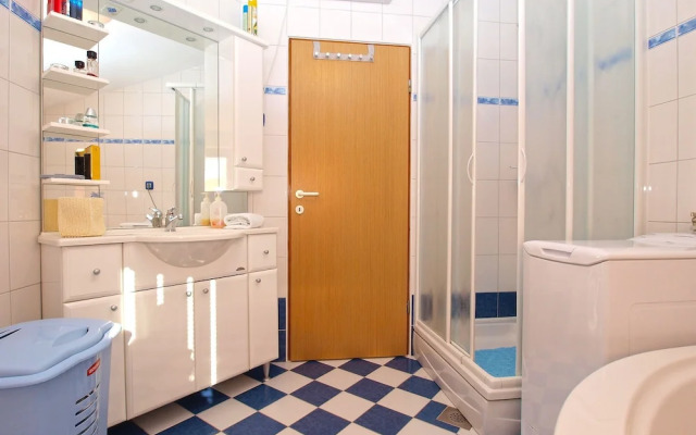 Apartment 1436