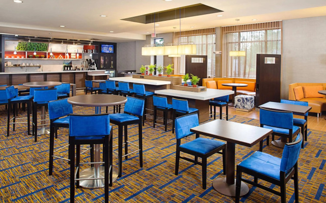 Courtyard by Marriott Montvale