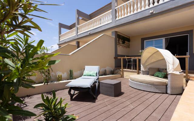 Home2Book Ocean View House El Médano, Pool