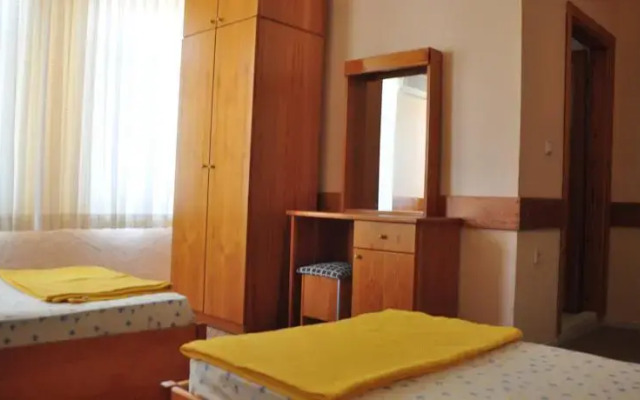 Azak Pansiyon