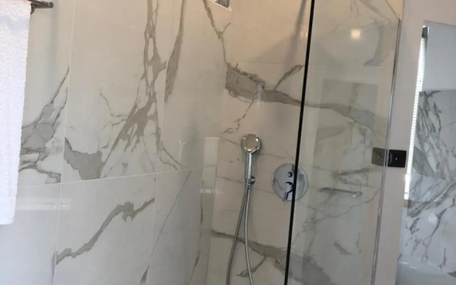 Studio Lycia Top 2020