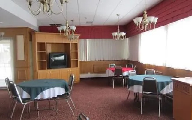 Ottawa Plaza Inn Downtown