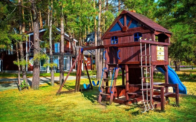 Holiday Hotel Glebovka