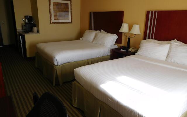 Holiday Inn Express & Suites Ponca City by IHG