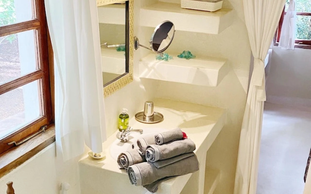 Allamanda Oleander Suite by YourHost