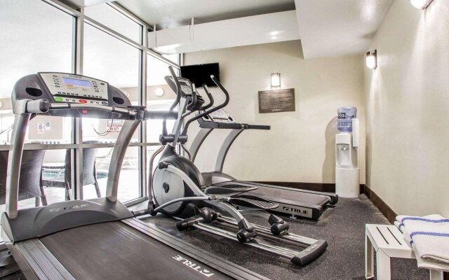 Comfort Inn & Suites Waterloo - Cedar Falls