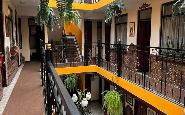Hotel Amón Real