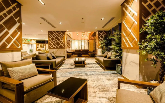 White Diamond Hotel Sari