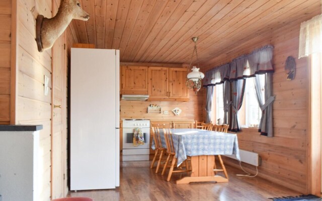 Awesome Home in Lyngdal With 4 Bedrooms