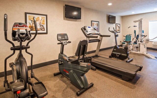 Best Western Plus Howe Inn