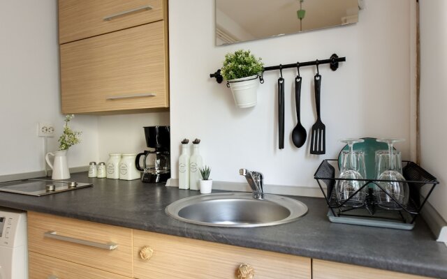 Homey - Strada Constantin Nacu 7