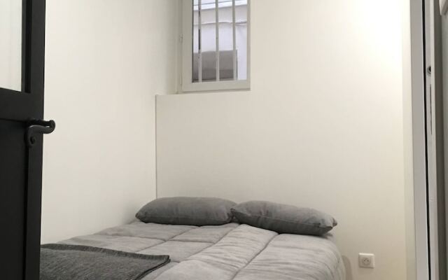 Lyon Historic Town Apartment