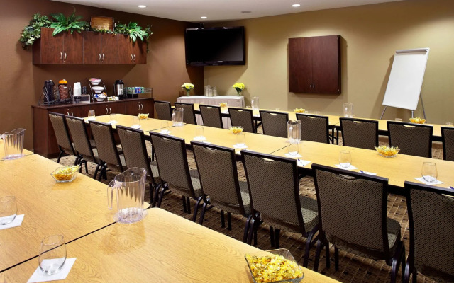 Microtel Inn & Suites by Wyndham St Clairsville/Wheeling