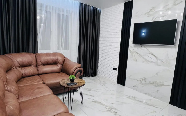 I'm at home on 178B Gorodskaya Street