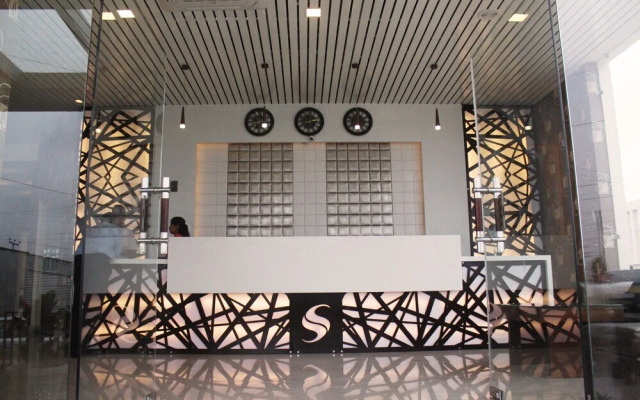 Hotel Mj Residency